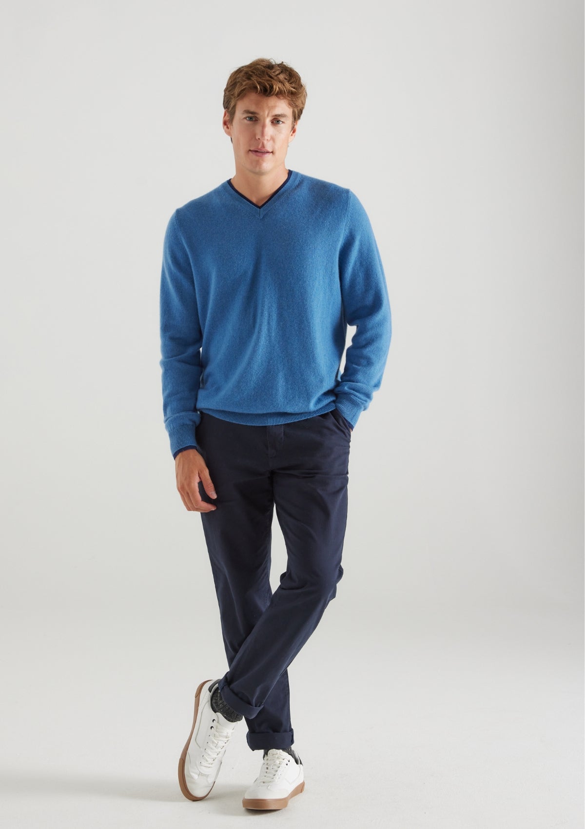 Mens Cashmere V Neck Sweater in Marina Blue