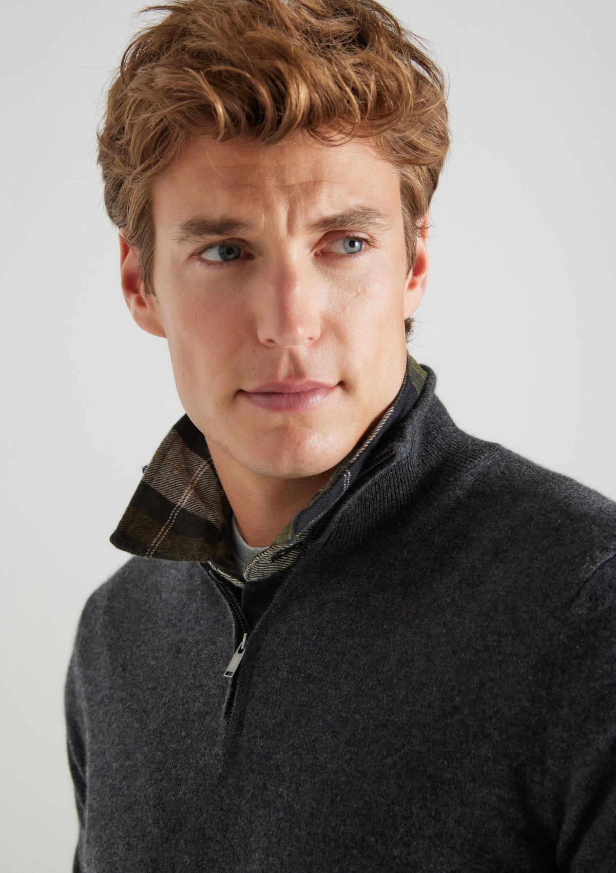 Mens Cashmere Half Zip Sweater in Flannel Grey