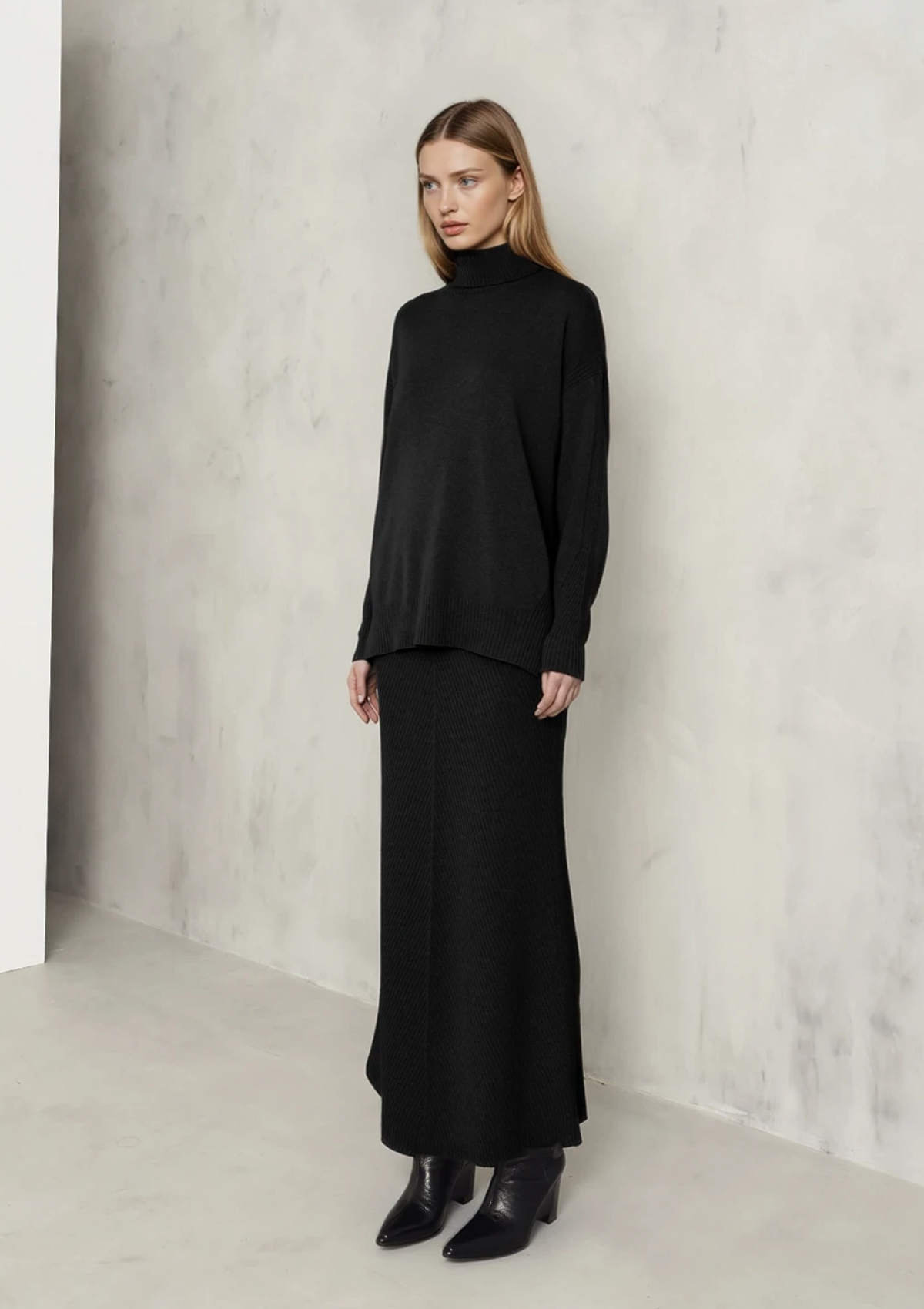 Cashmere Chevron Skirt in Jet Black