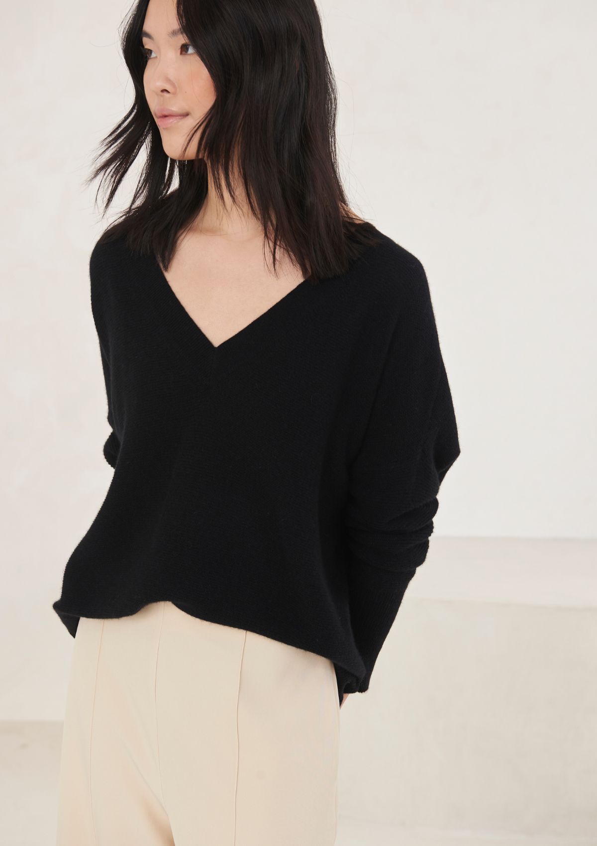 Relaxed Lofty V Neck Sweater in Jet Black