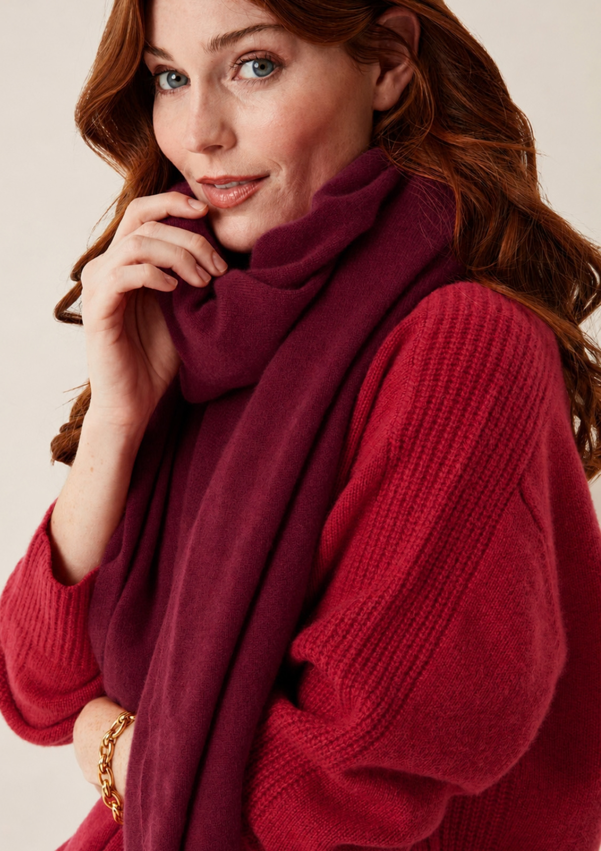 Cashmere Lofty Blanket Scarf in Barolo Red