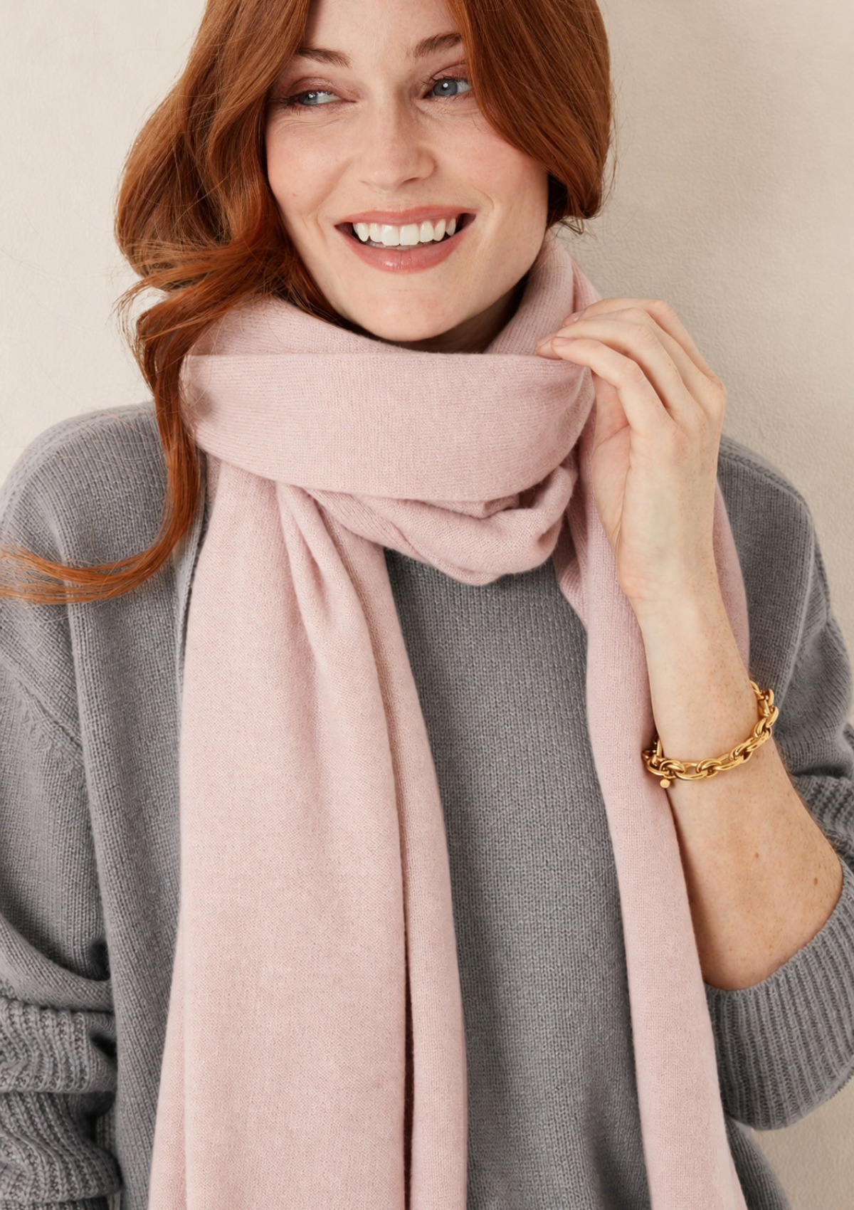 Cashmere Lofty Blanket Scarf in Ballet Pink