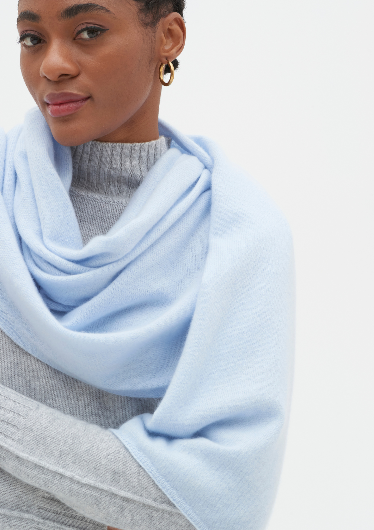 Cashmere Lofty Blanket Scarf in Whisper Blue