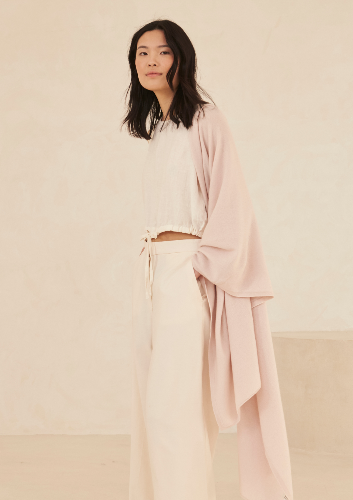 Cashmere Lofty Blanket Scarf in Ballet Pink