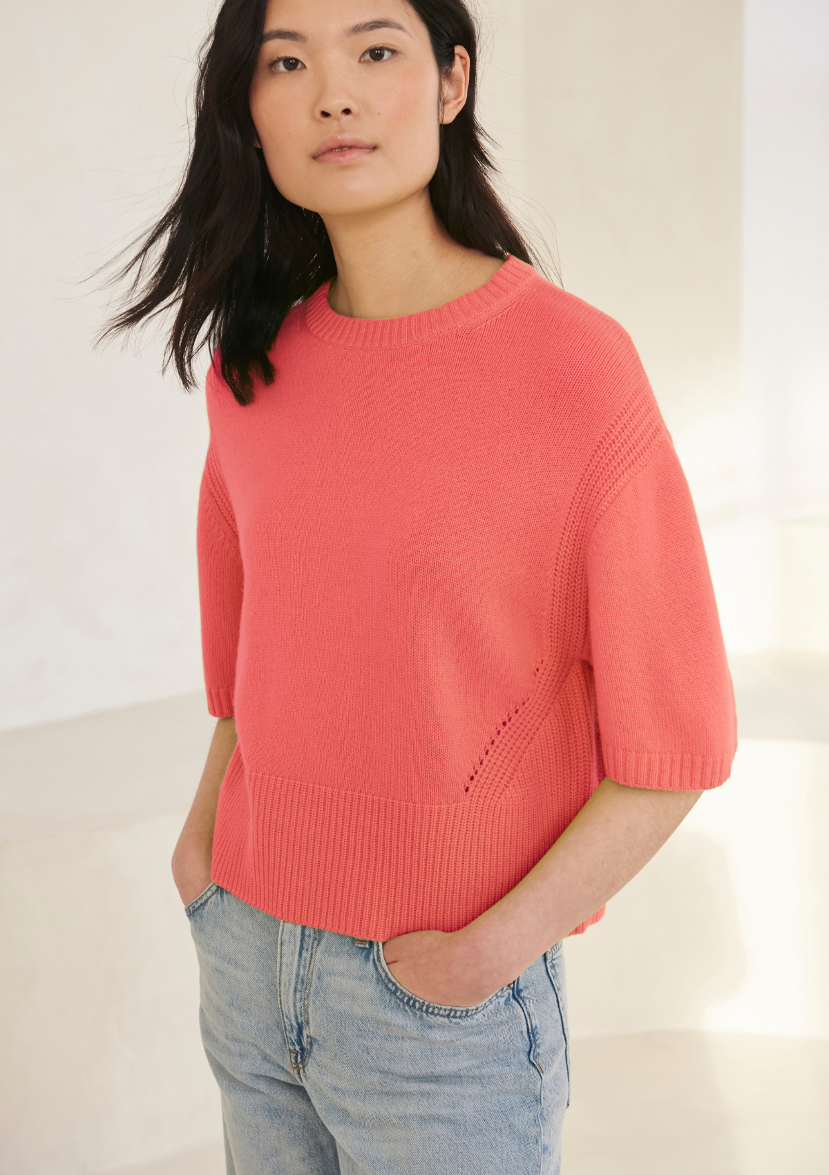 Ribbed Detail Lofty Cashmere Short-Sleeved Sweater in Coral