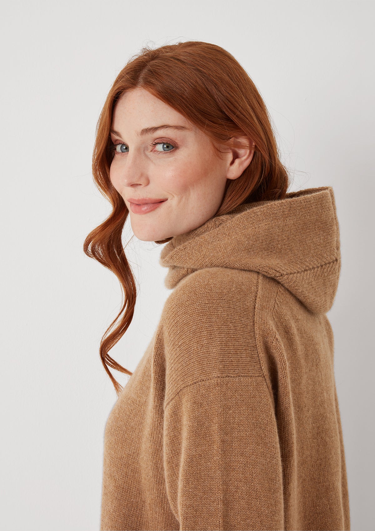 The Luxe Cashmere Hood in Harvest Brown