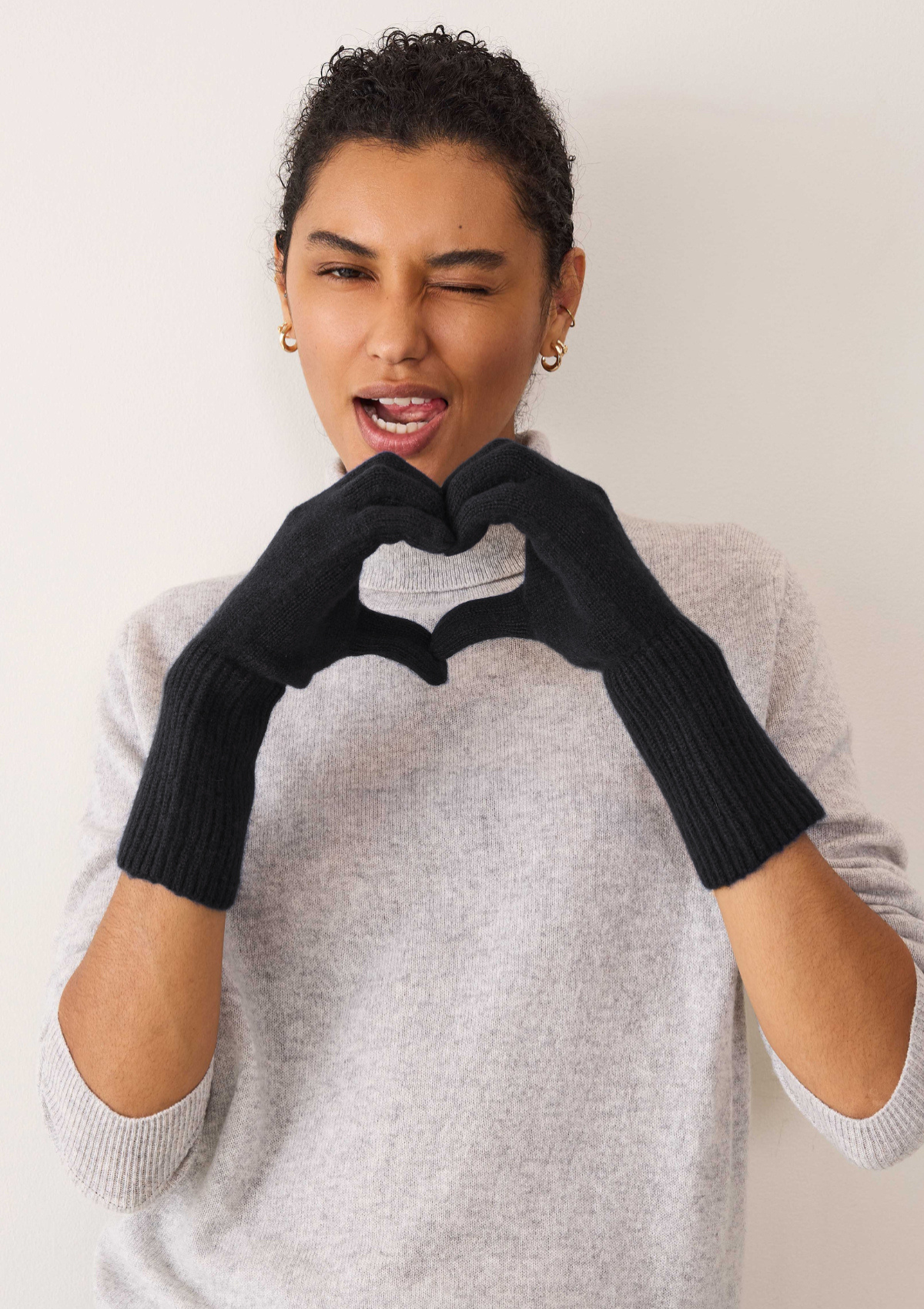 Cashmere Glove in Black