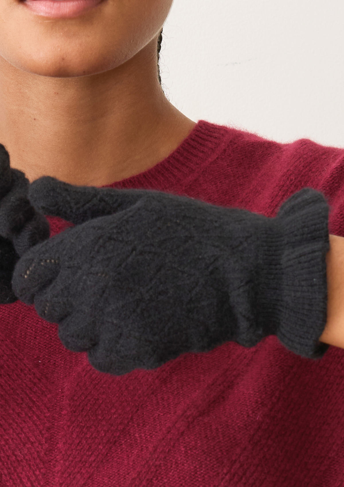 Pointelle Glove in Black