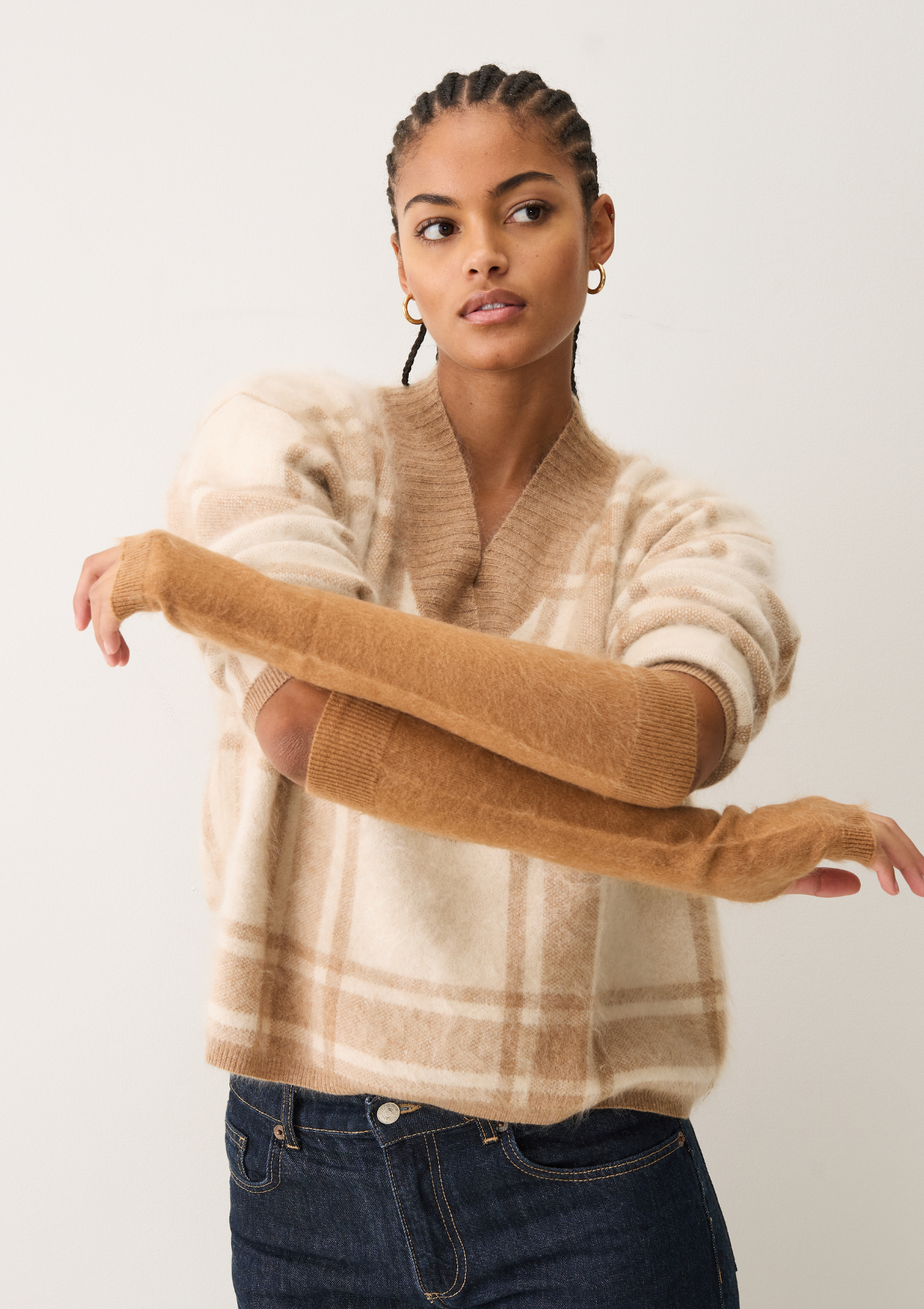 Brushed Mitts in Earth Brown