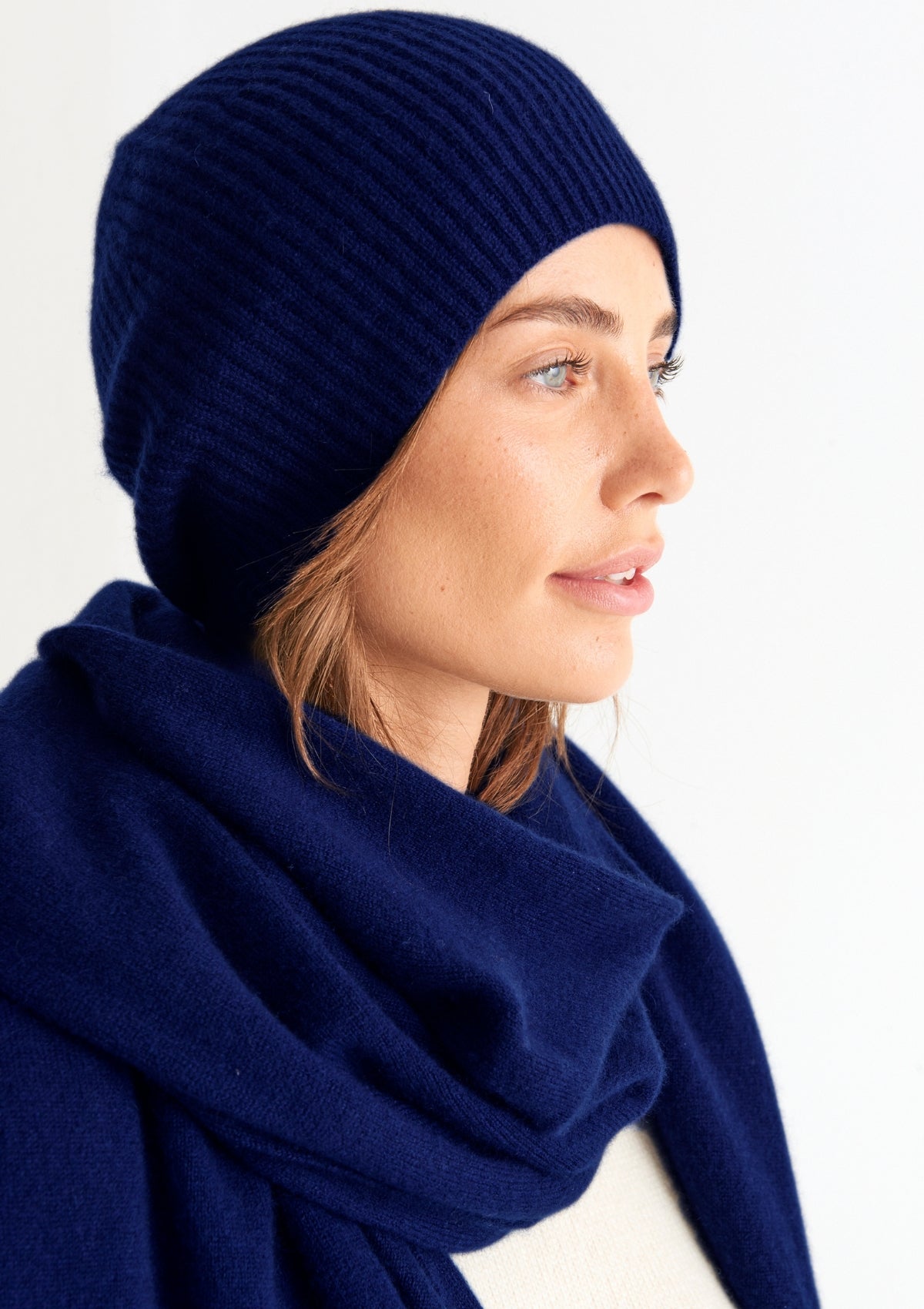 Cashmere Beanie in Midnight Blue