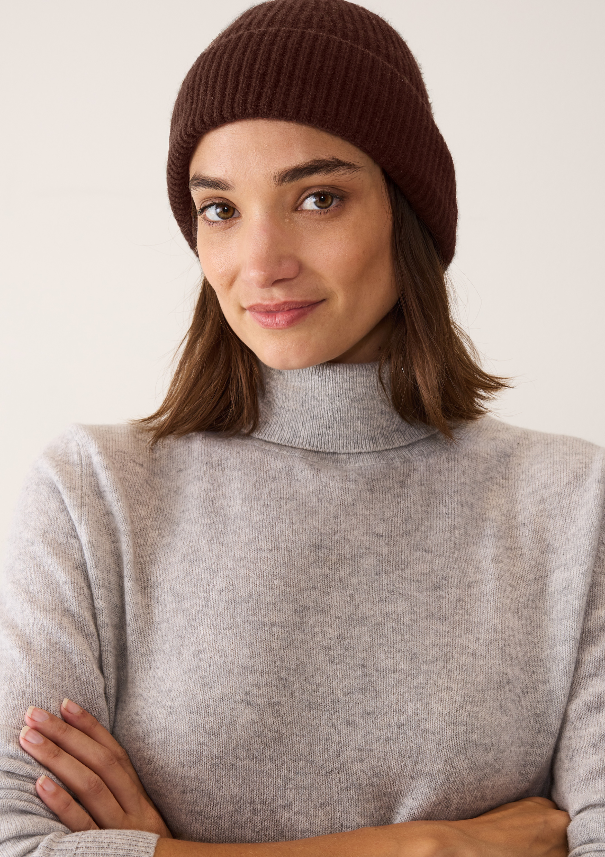 Cashmere Beanie in Americano Brown
