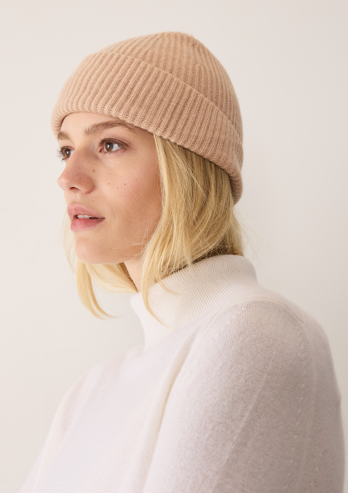 Cashmere Beanie in Toffee