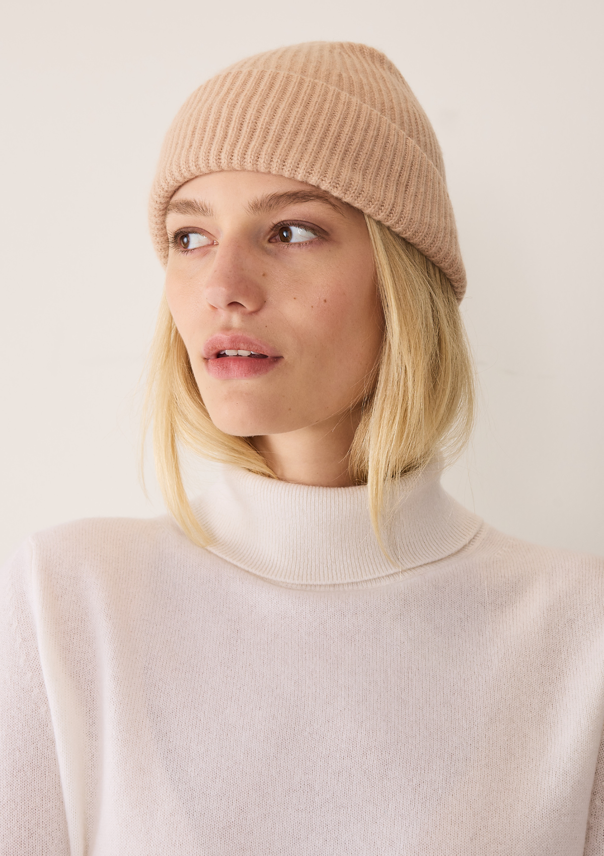 Cashmere Beanie in Toffee