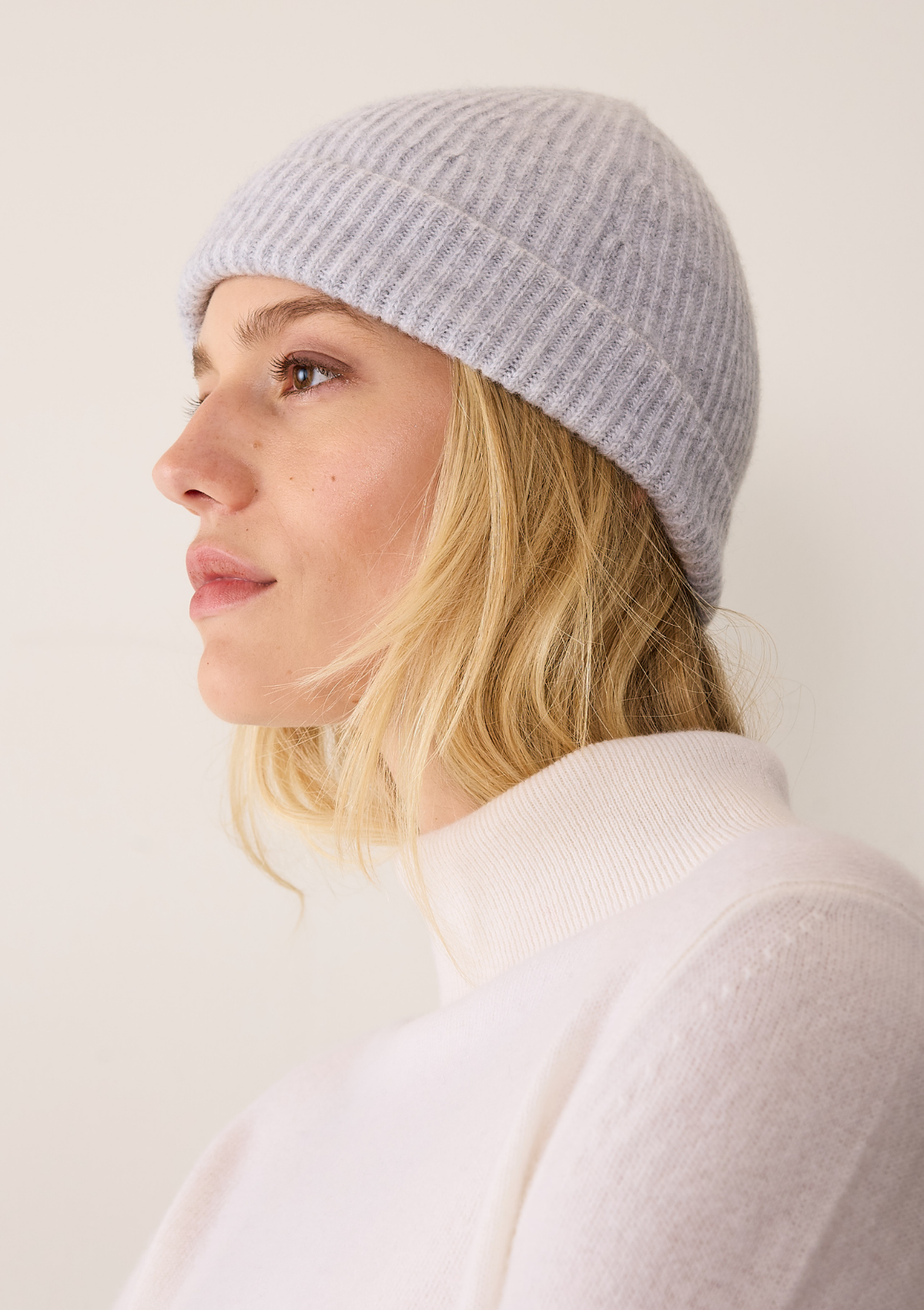 Cashmere Beanie in Foggy Grey