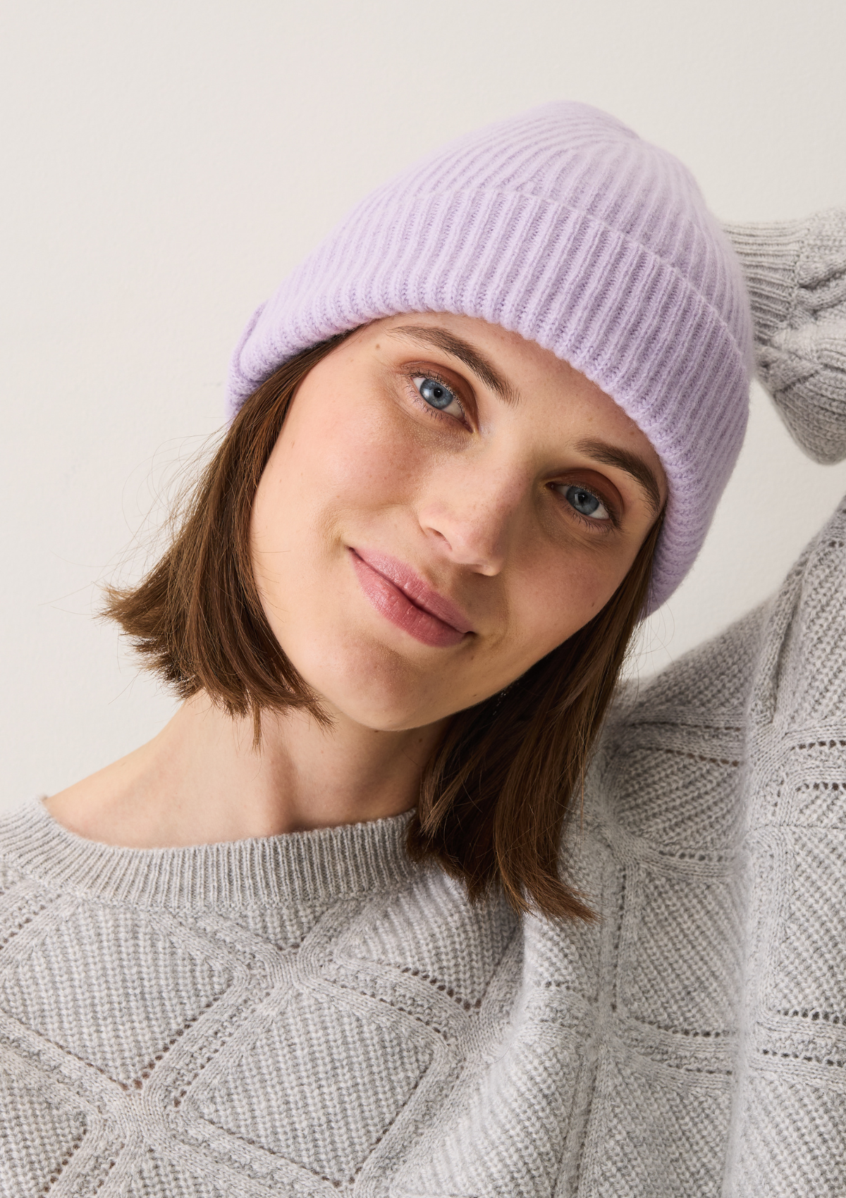 Cashmere Beanie in Siberian Lilac