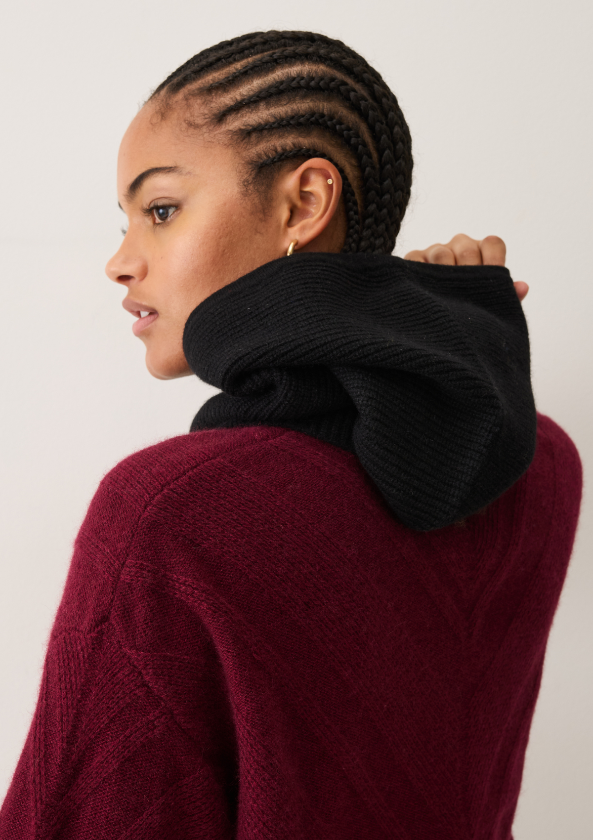 Cashmere Hood in Black