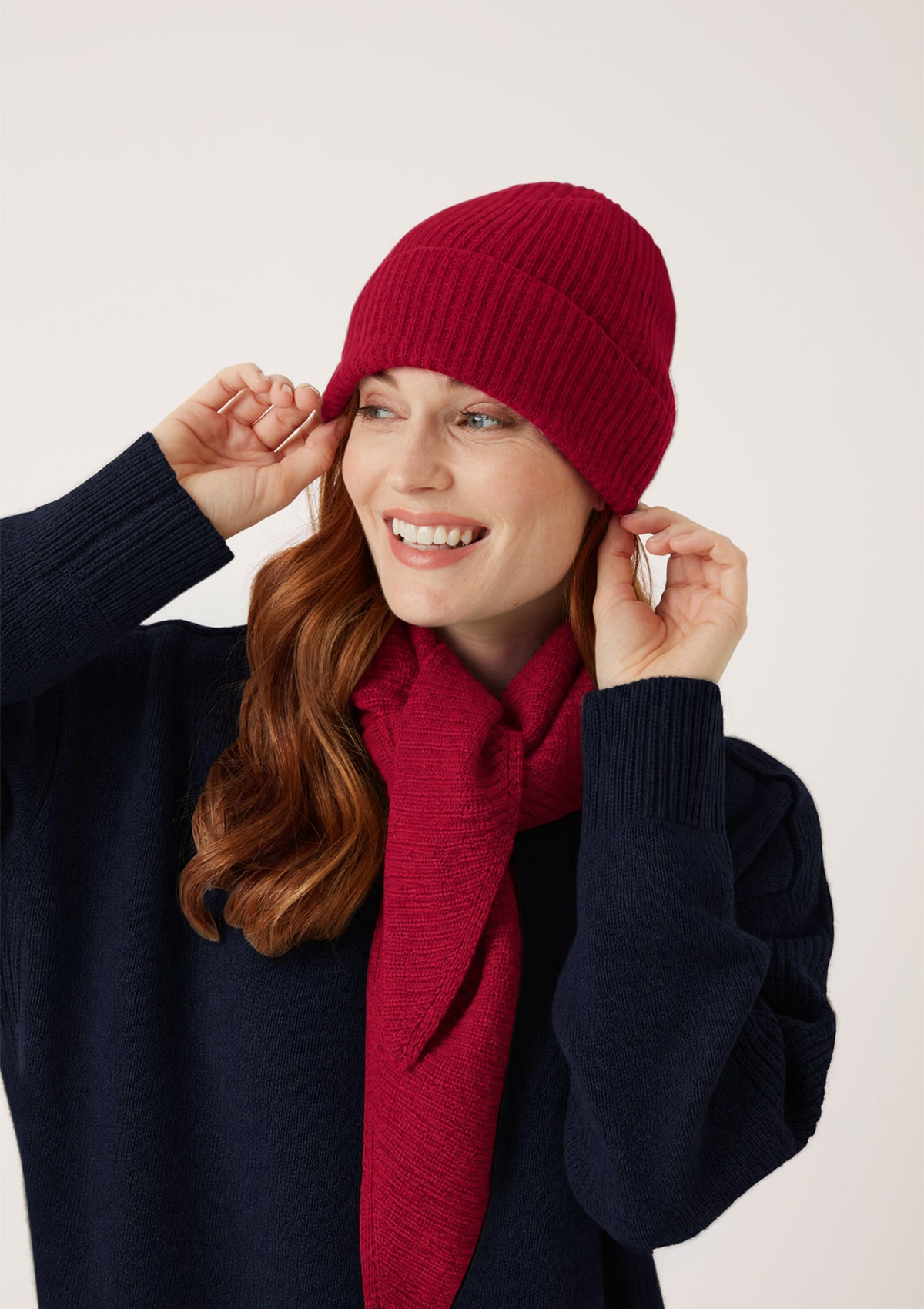 New Cashmere Beanie in Garnet Red