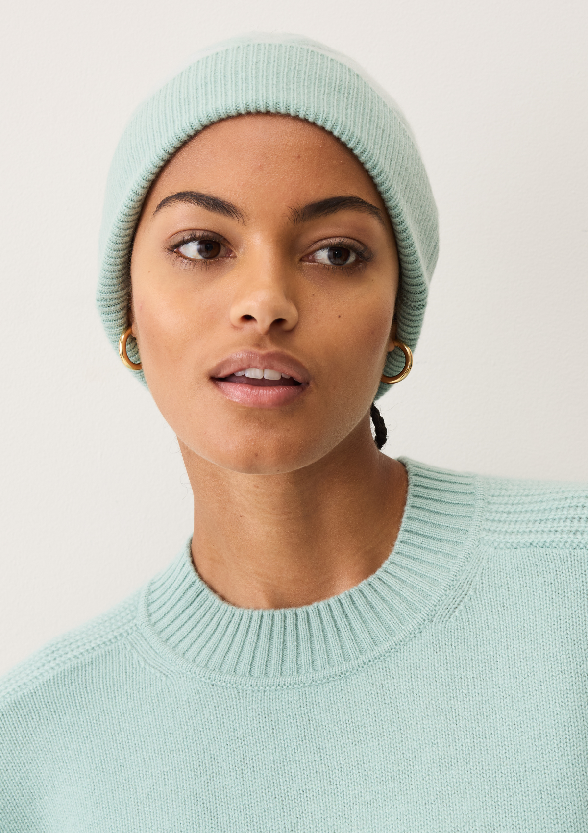 Textured Chevron Hat in Seafoam Green & Snow White