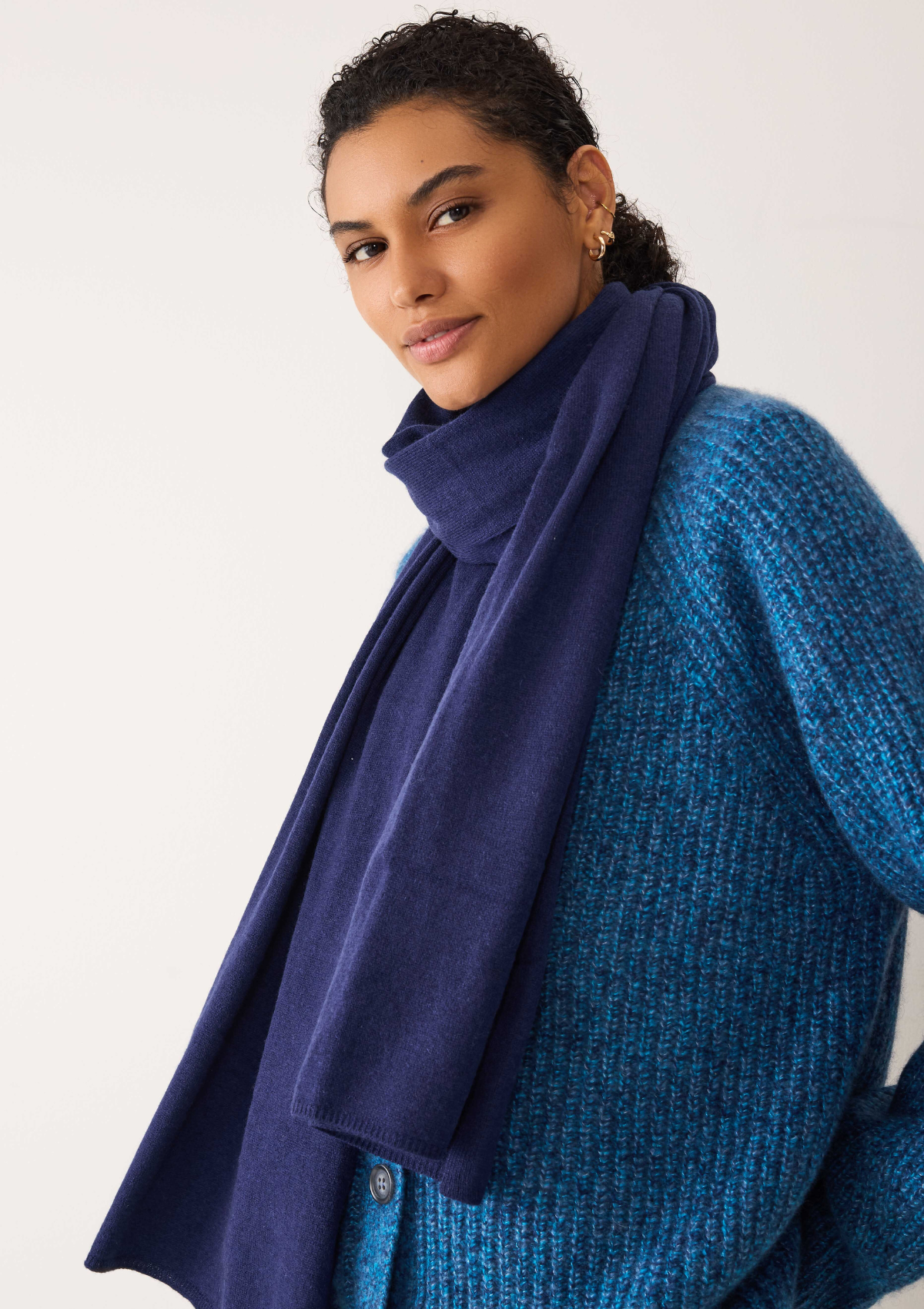 Cashmere Lofty Blanket Scarf in Midnight Blue