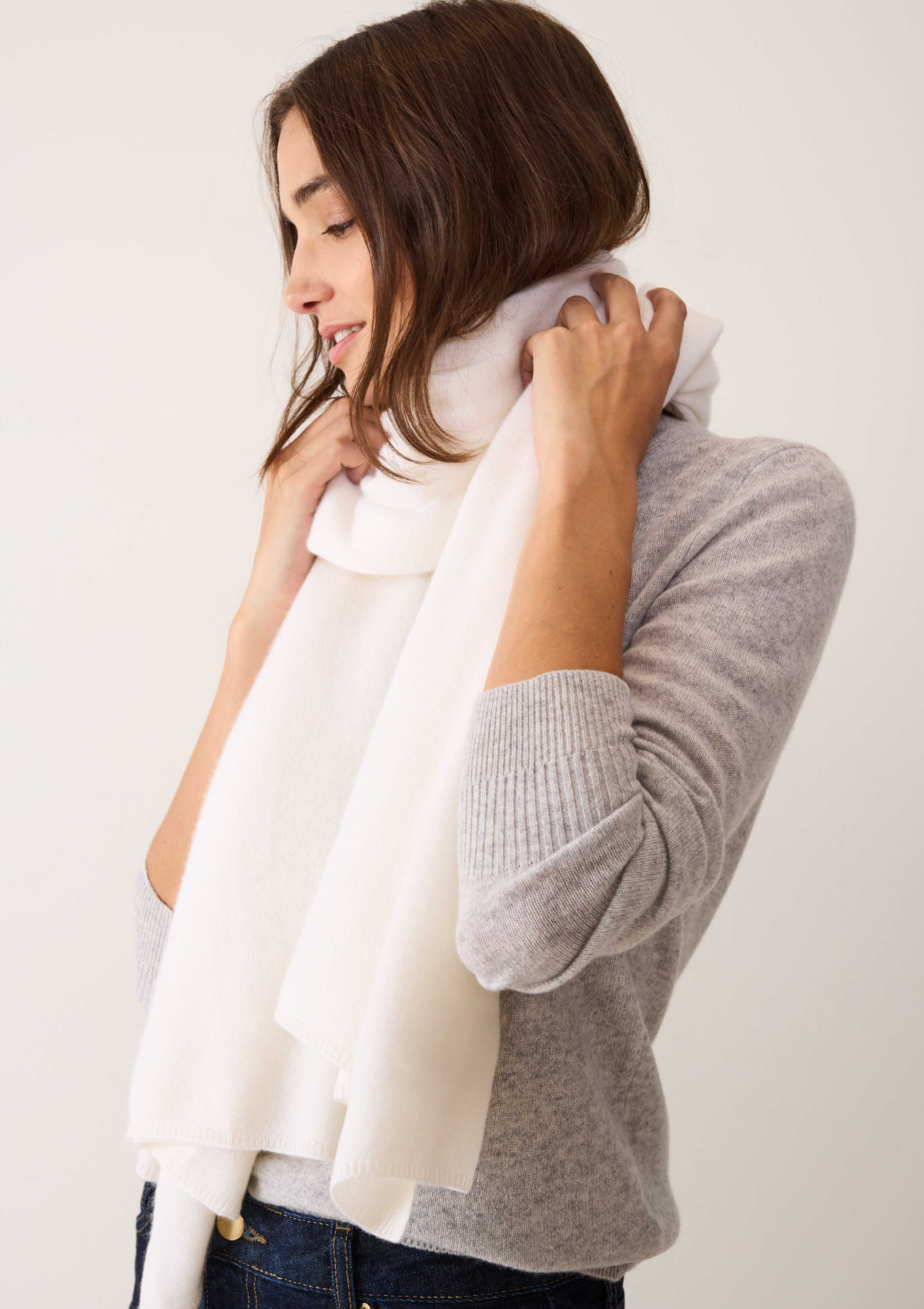 Cashmere Lofty Blanket Scarf in Snow White