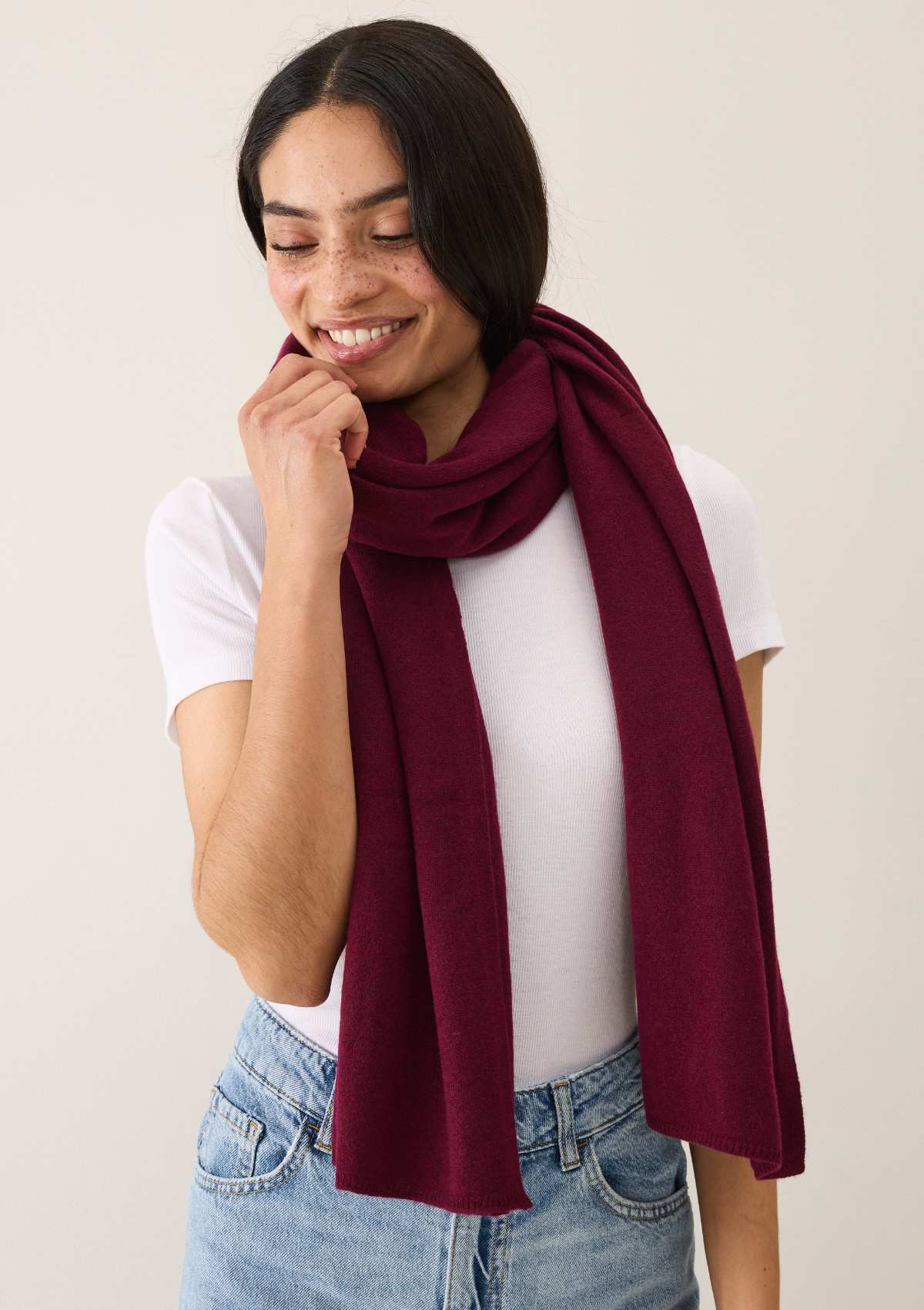 Cashmere Lofty Blanket Scarf in Barolo Red