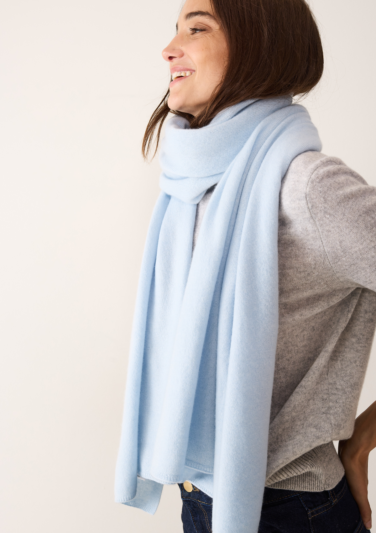 Cashmere Lofty Blanket Scarf in Whisper Blue