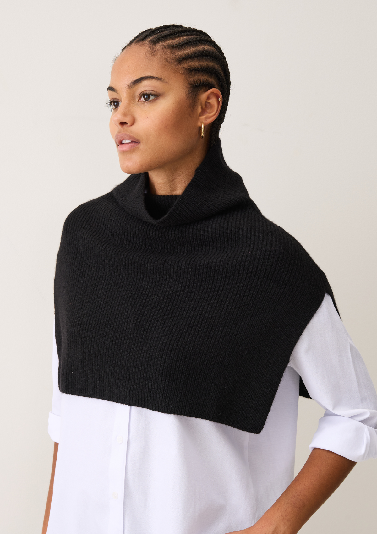 Ribbed Cashmere Snood in Black
