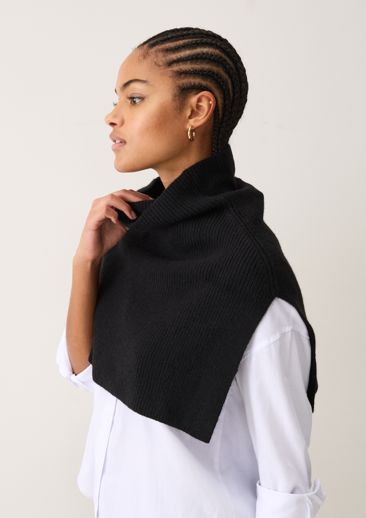 Ribbed Cashmere Snood in Black