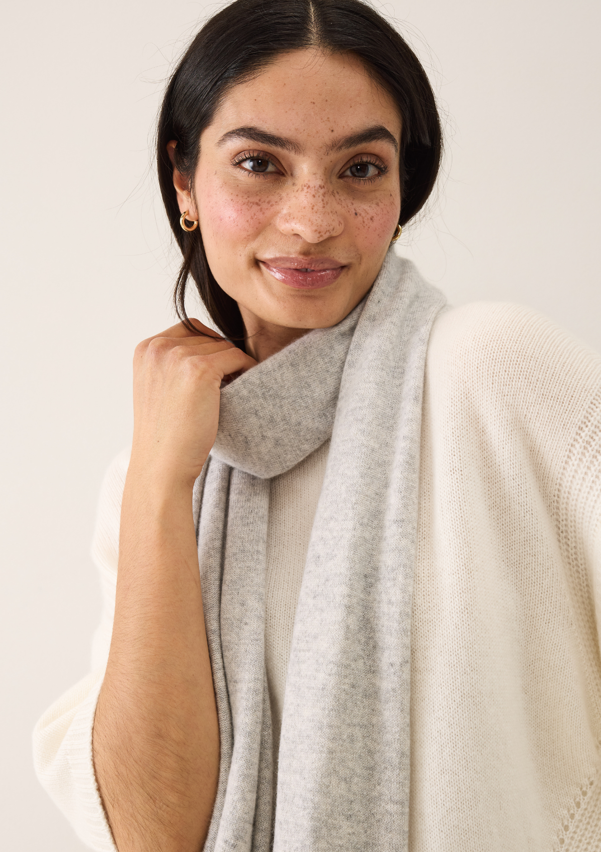 Lofty Cashmere Scarf in Foggy Grey