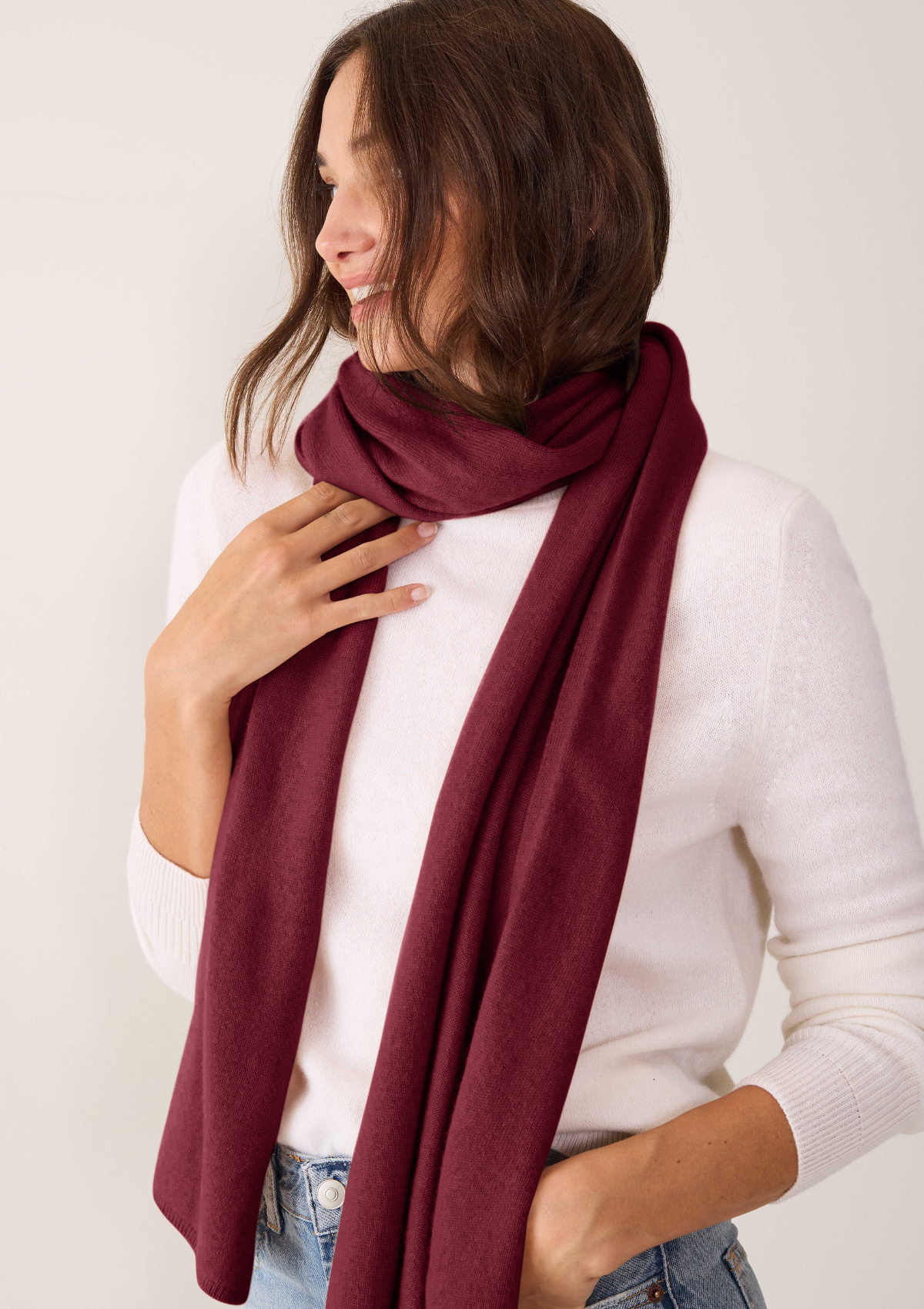 Lofty Cashmere Scarf in Barolo Red