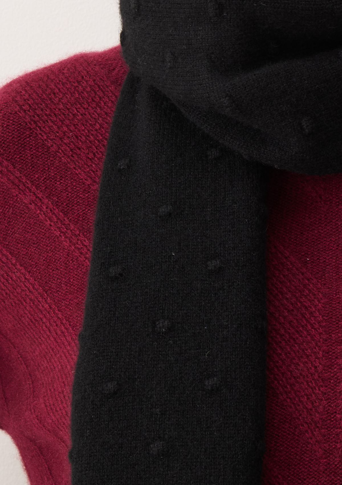 Bobble Scarf in Black