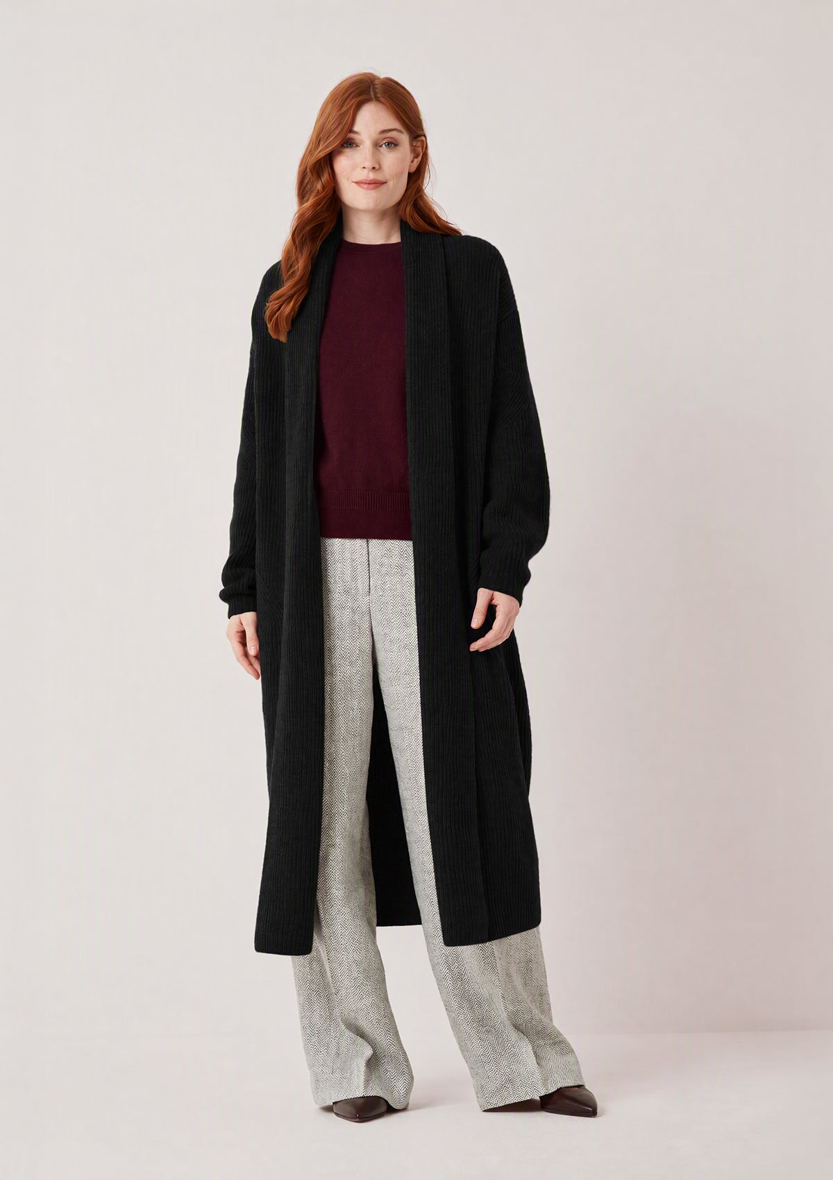Ribbed Cashmere Coatigan in Black