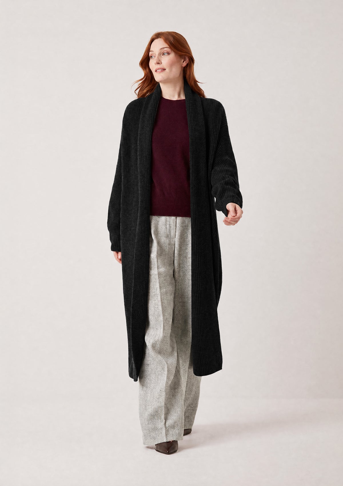 Ribbed Cashmere Coatigan in Black