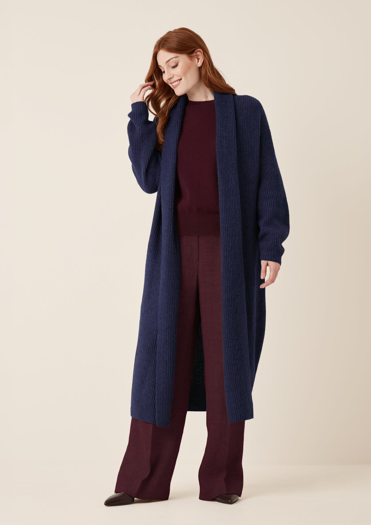 Ribbed Cashmere Coatigan in Midnight Blue