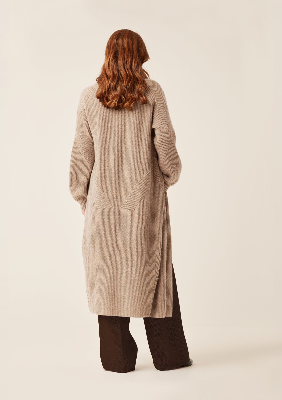 Ribbed Cashmere Coatigan in Toffee