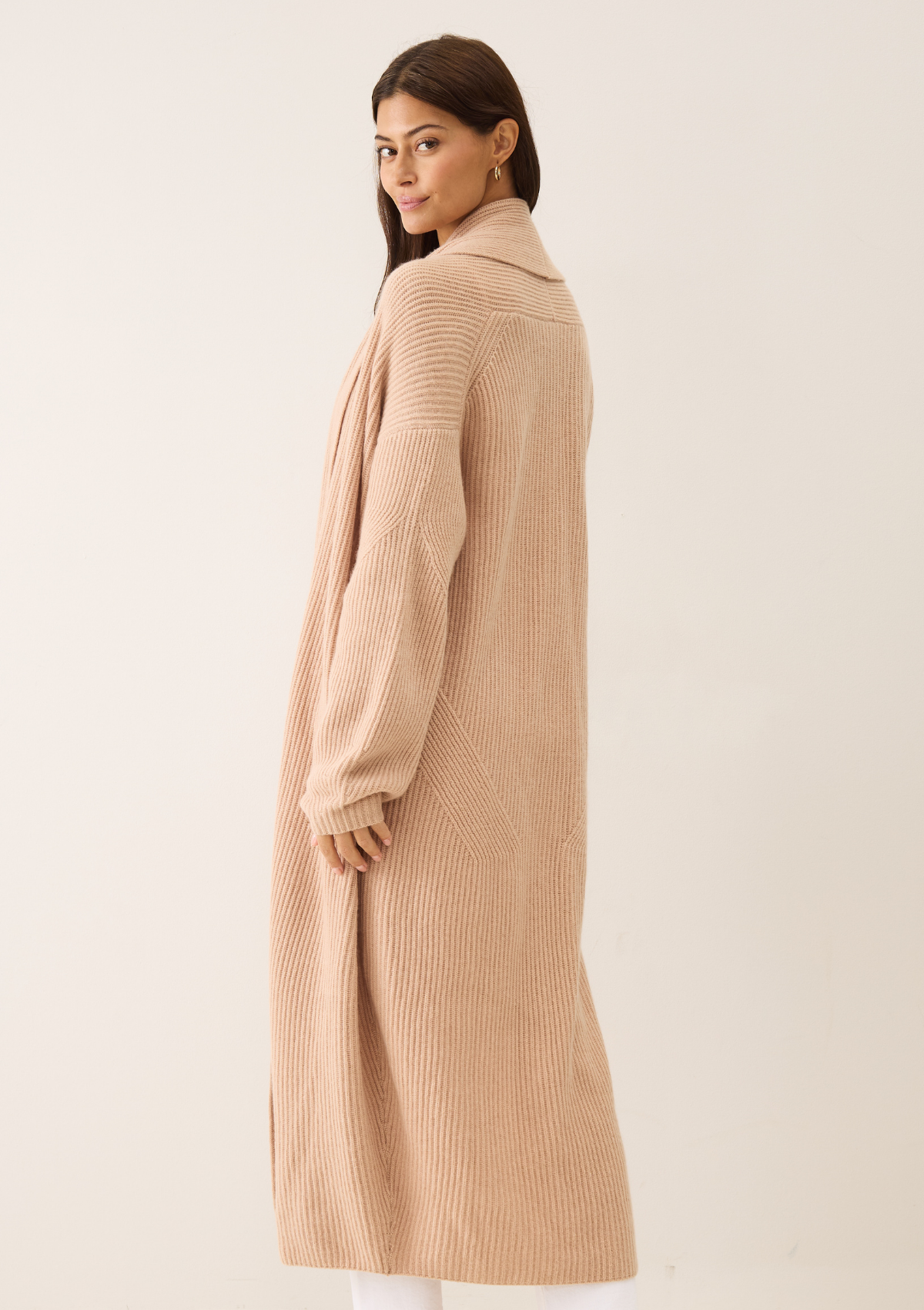 Ribbed Cashmere Coatigan in Toffee