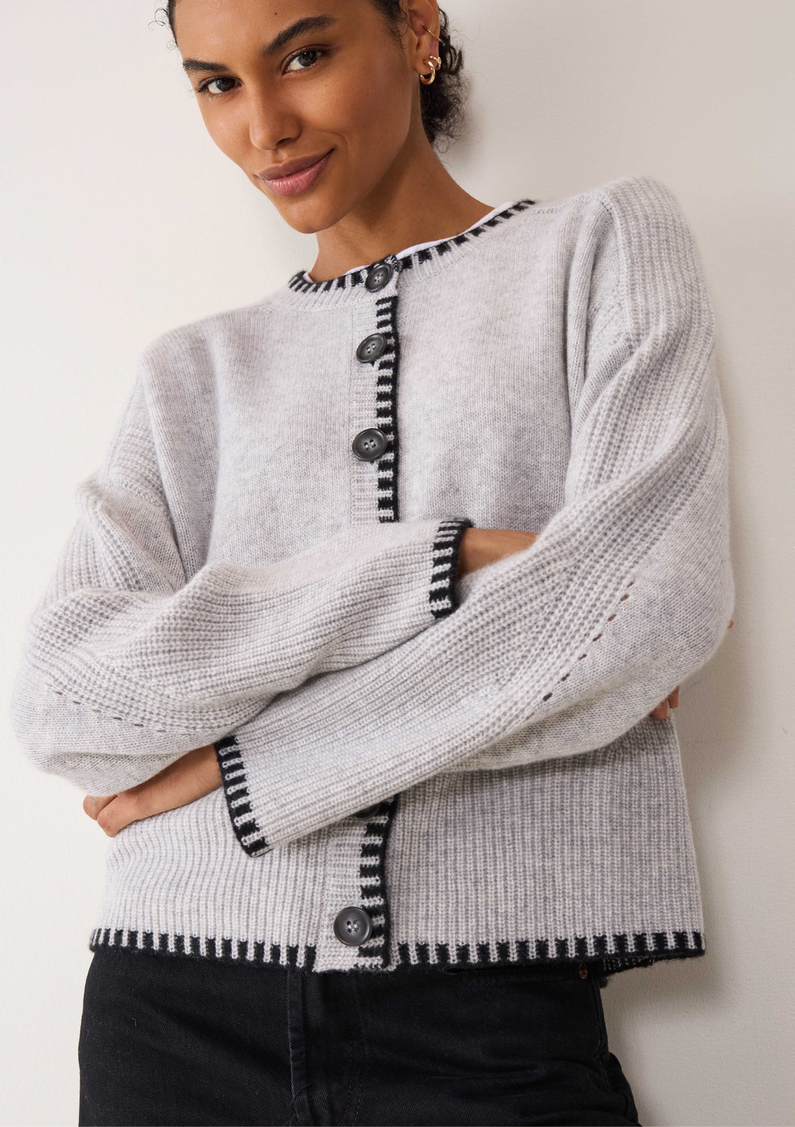 Cashmere Blanket Stitch Cardigan in Mist Grey