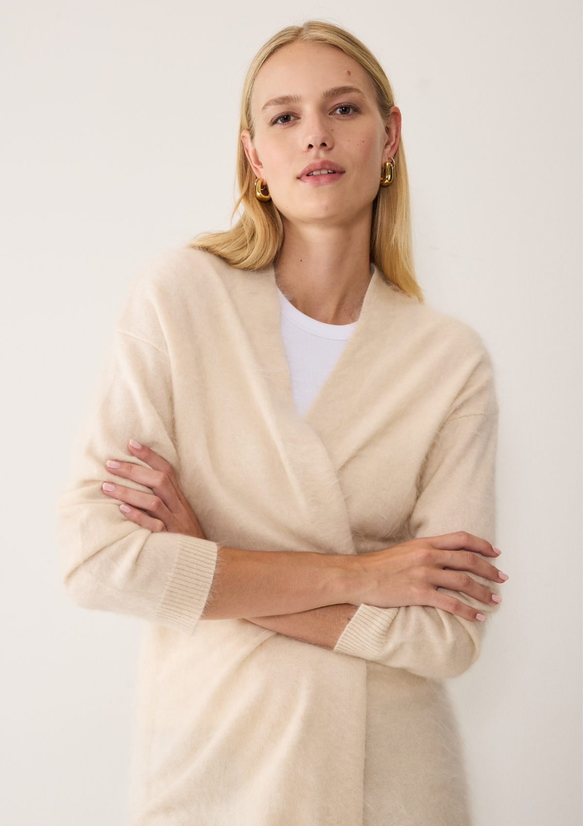 Brushed Cashmere Cardigan in Porcelaine White