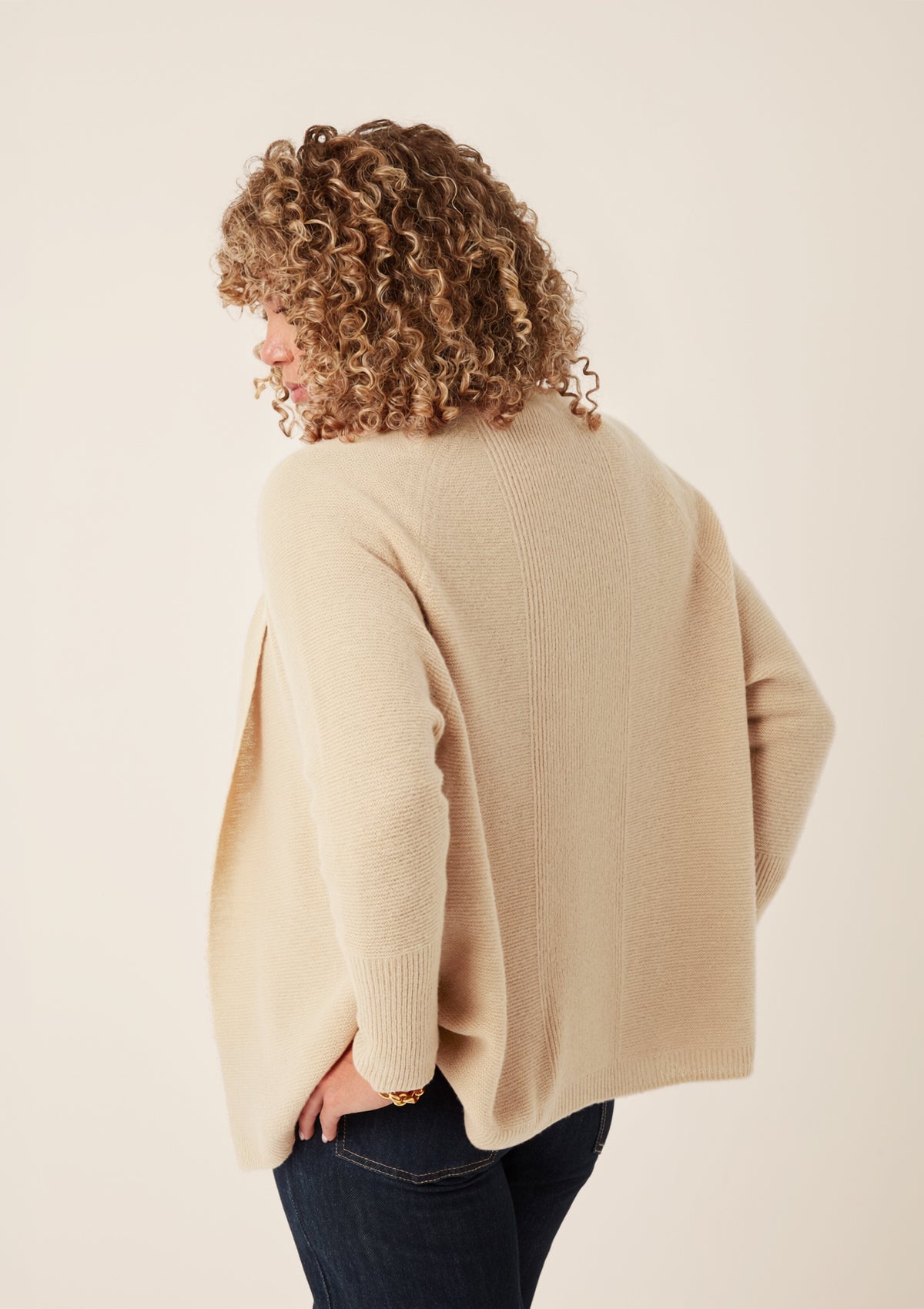 Relaxed Edge to Edge Cardigan in Honey