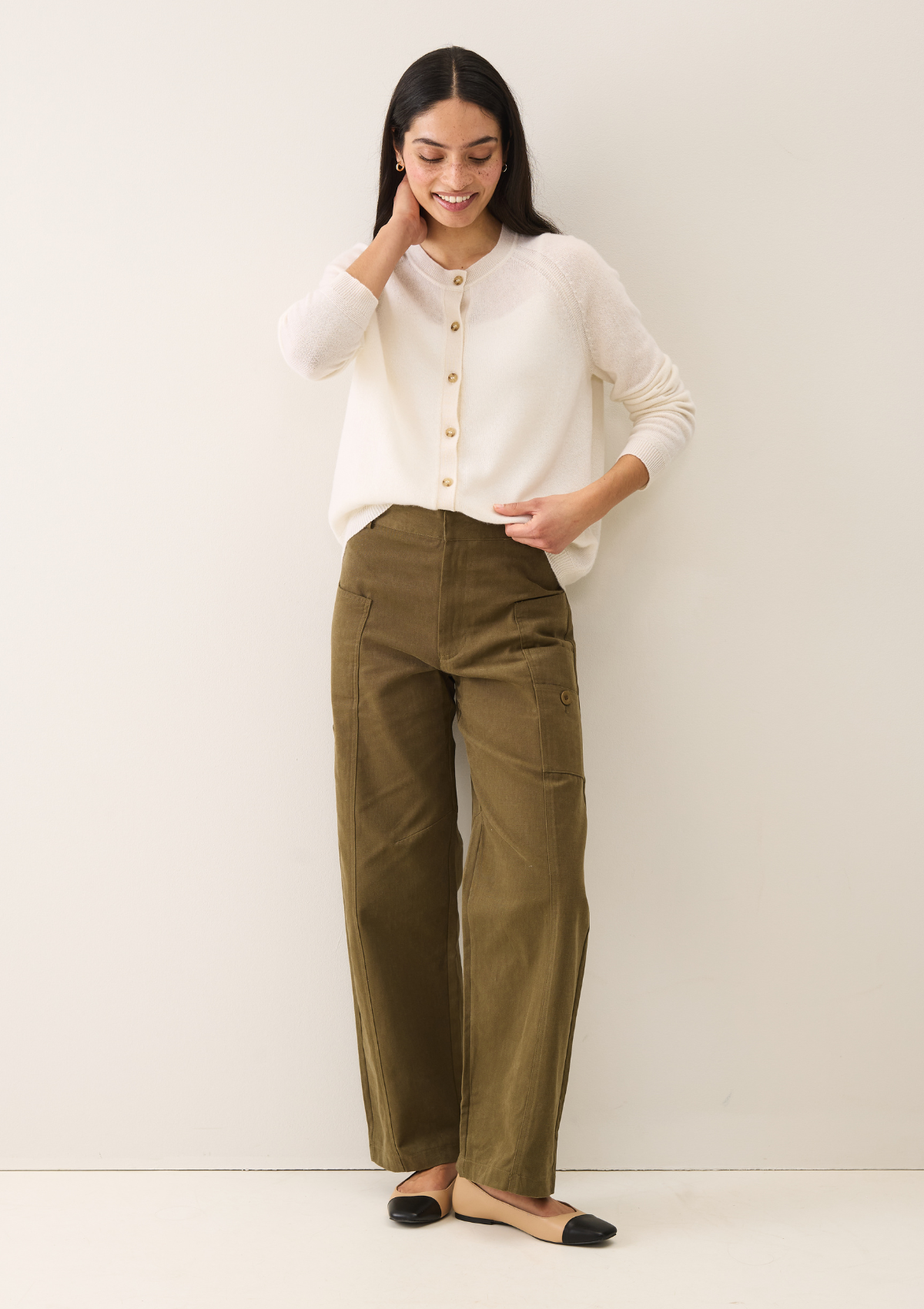 Featherweight Cardigan in Snow White