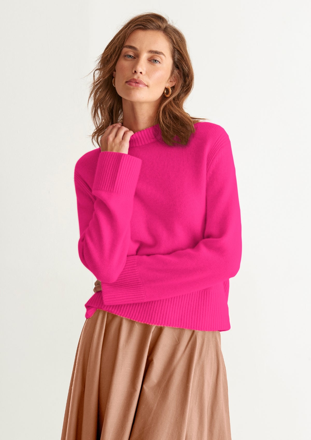 Cropped Cashmere Sweatshirt in Cherry Pink