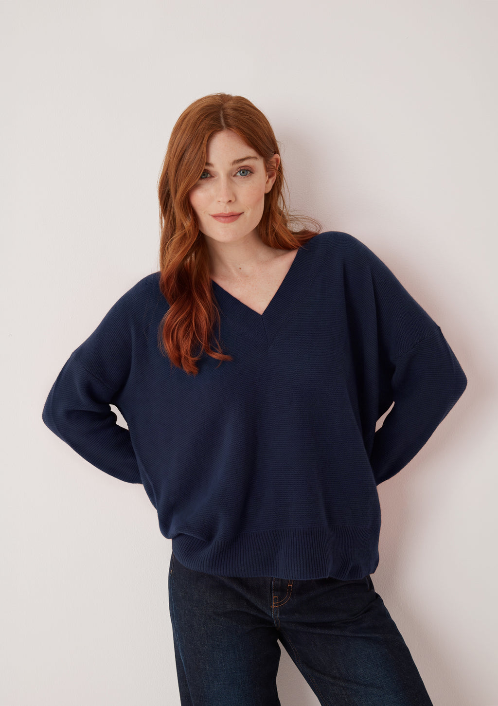 Relaxed Lofty V Neck Sweater Midnight