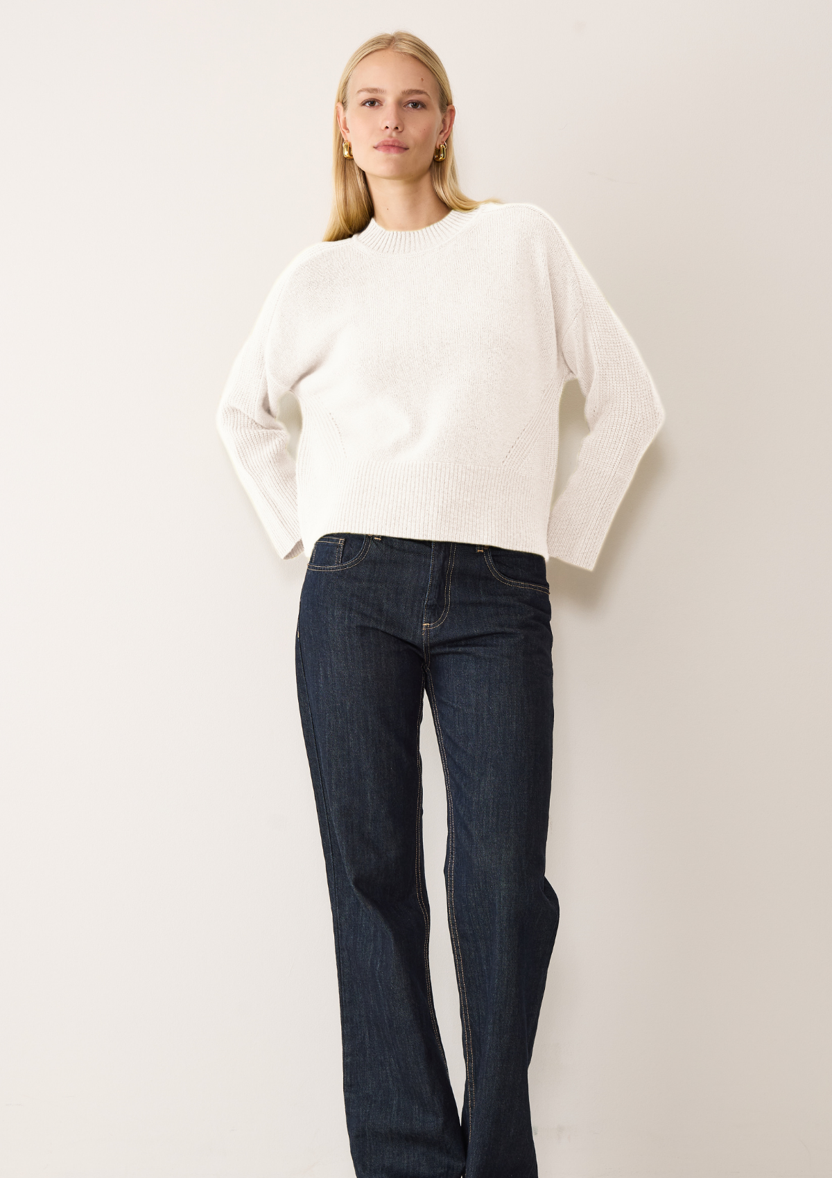 Ribbed Detail Lofty Crew Sweatshirt in Chalk White