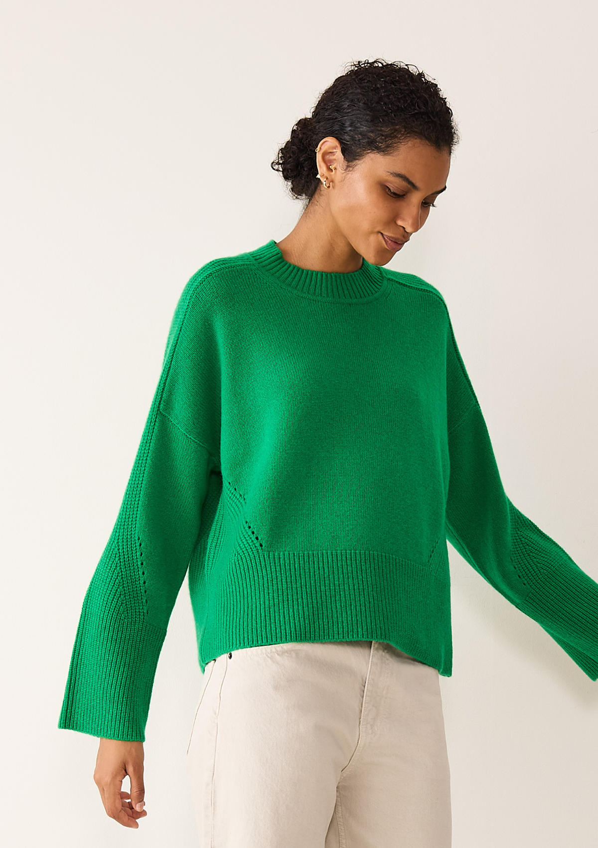 Ribbed Detail Lofty Crew Sweatshirt in Billiard Green