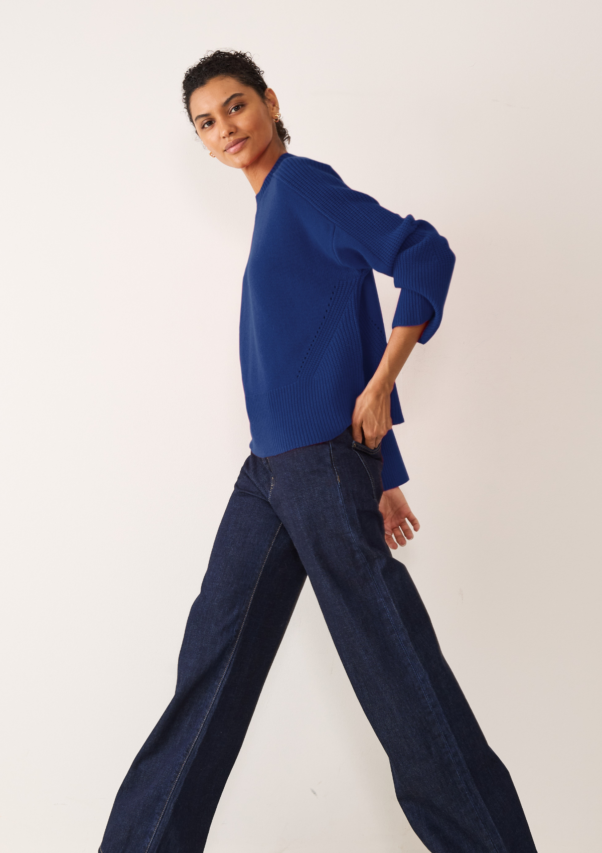 Ribbed Detail Lofty Crew Sweatshirt in Sodalite Blue