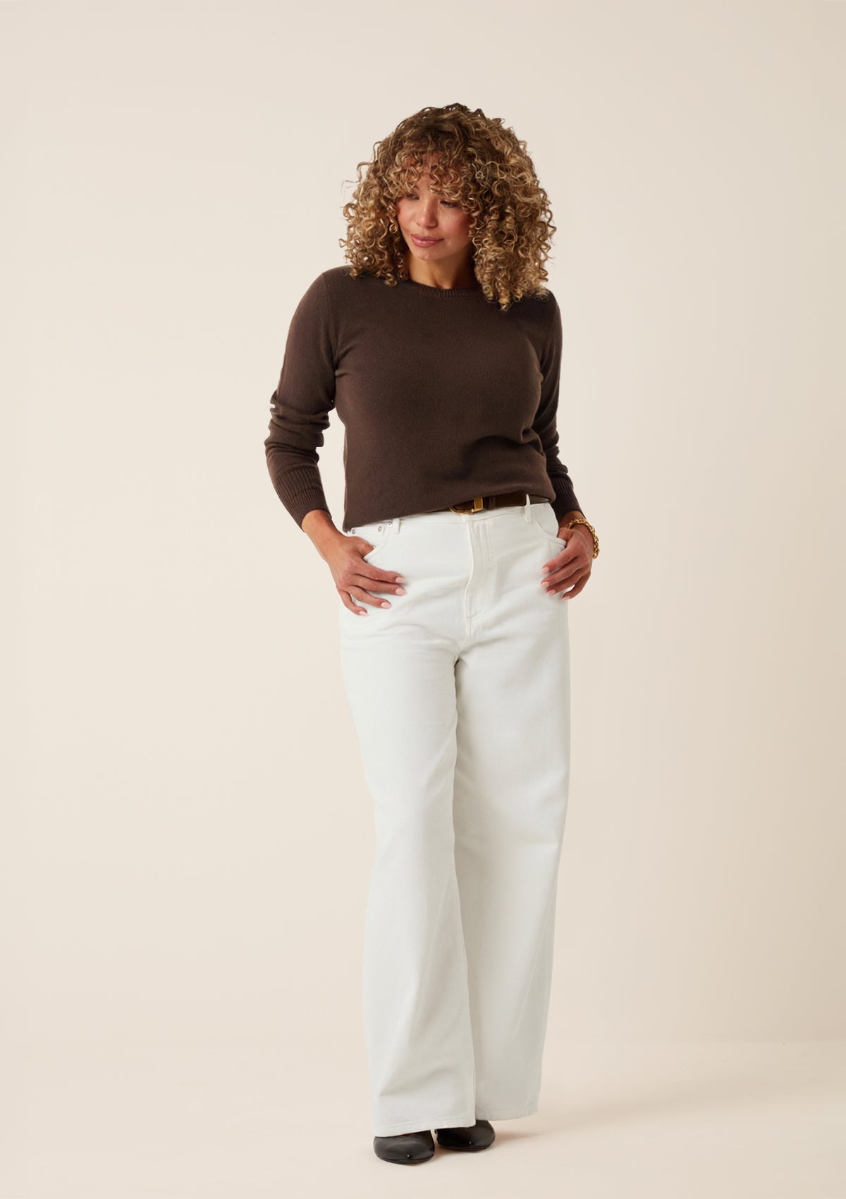 Cashmere Crew Neck Sweater in Americano Brown