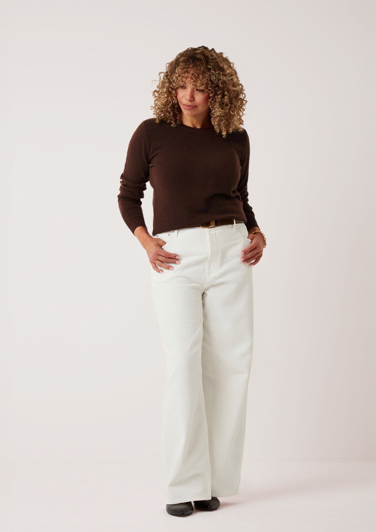 Cashmere Crew Neck Sweater in Americano Brown