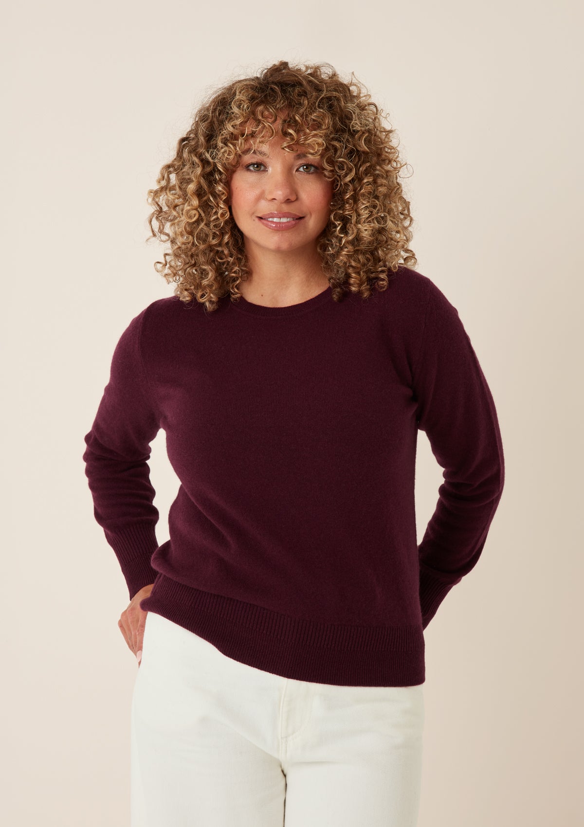Cashmere Crew Neck Sweater in Bordeaux Burgundy