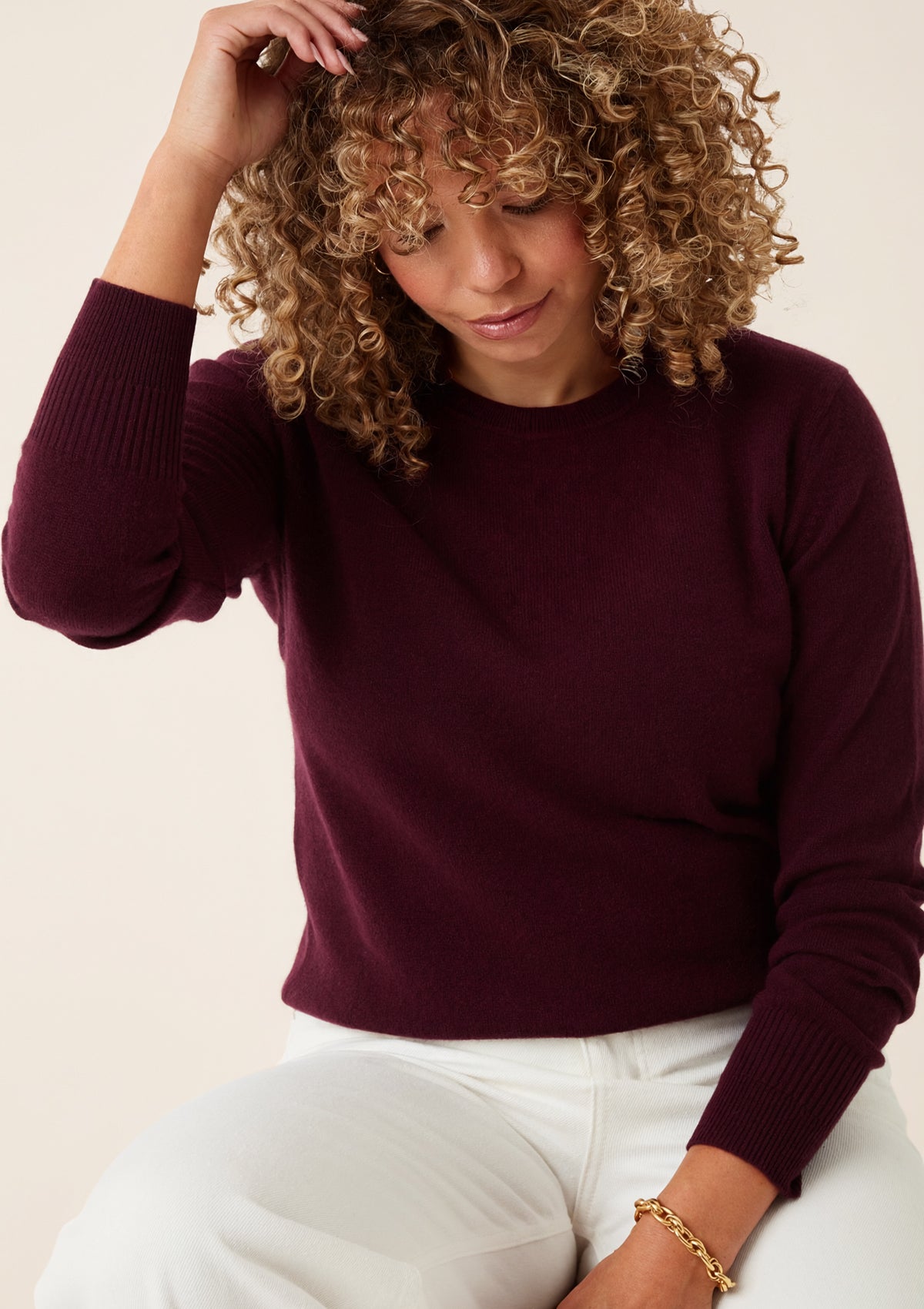 Cashmere Crew Neck Sweater in Bordeaux Burgundy