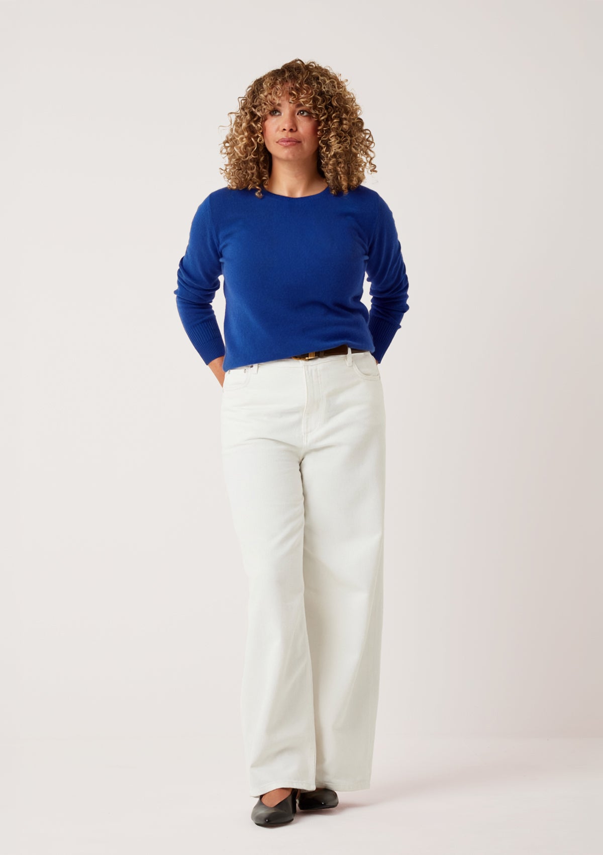 Cashmere Crew Neck Sweater in Lapis Blue